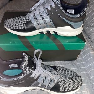 Mens ADIDAS running shoe size 10.5 Equipment Support Adv